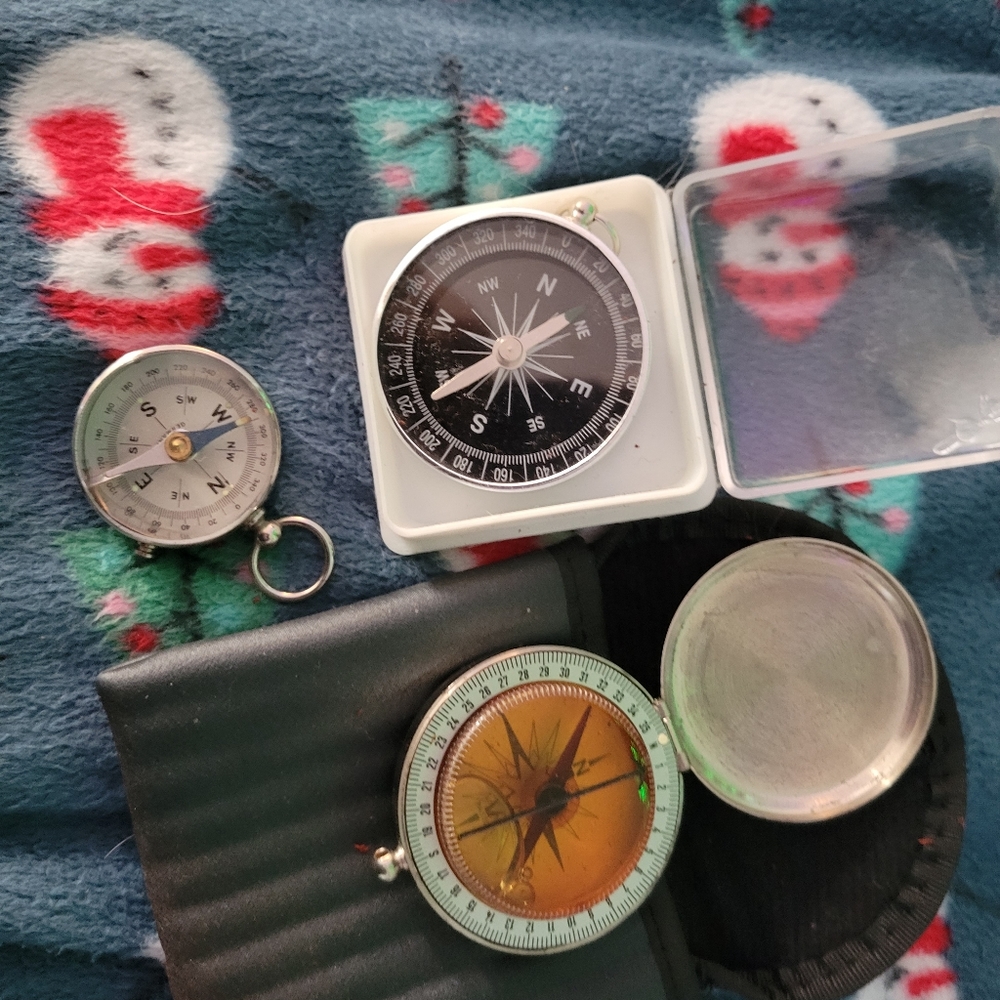 Compass bundle on very nice silver made in Germany pasto brand